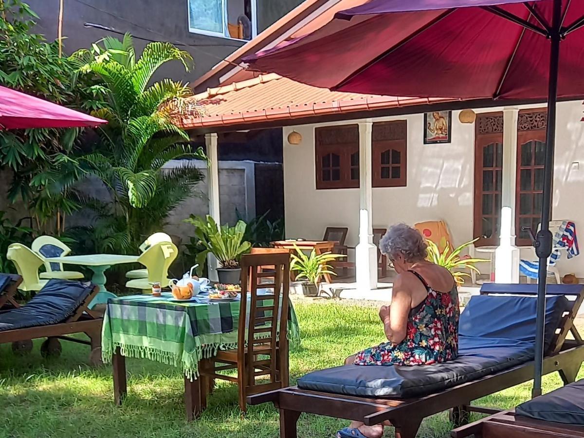 Mango Villa Hikkaduwa Exterior photo